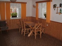 chalupa k pronajmut� - ob�vac� pokoj